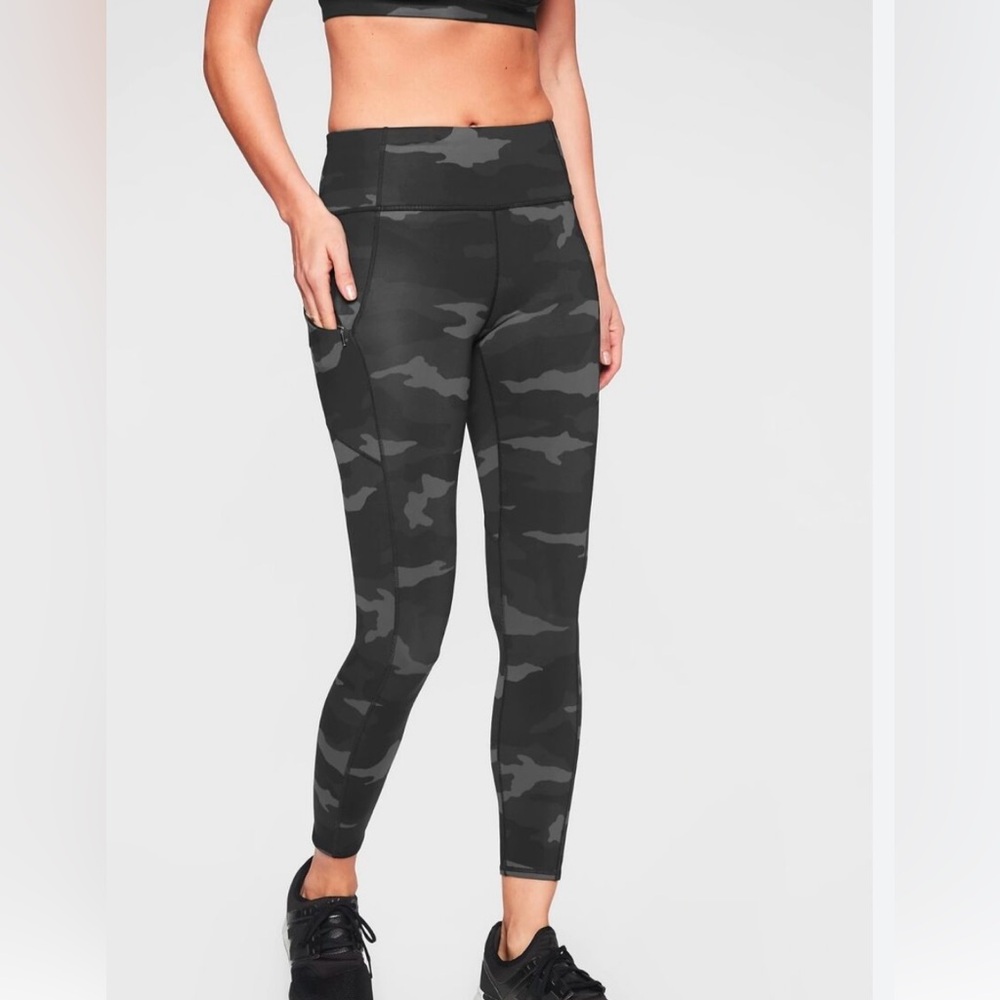 Athleta Camo Contender 7/8 tight.